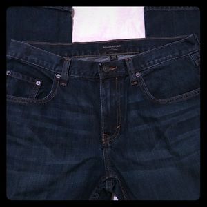 Banana Republic dark wash jeans 👖33x32